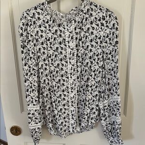 Black and White Long Sleeve Buttoned Blouse with Mandarin Collar